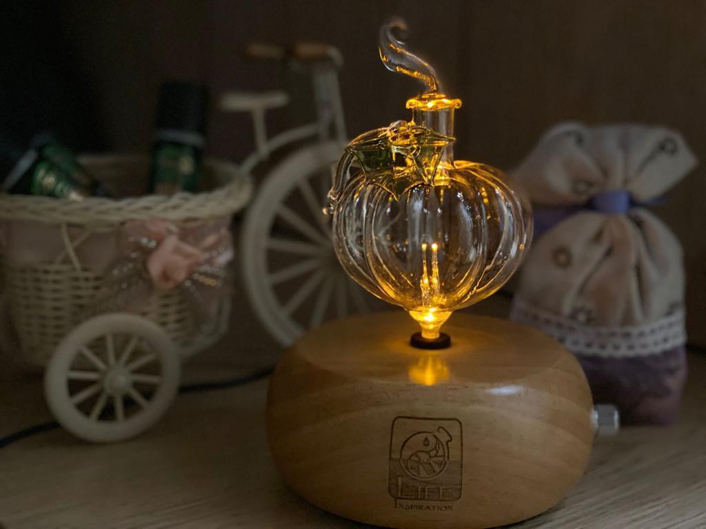 LIFE INSPIRATION Ionic Nebulizing Handmade Aromatherapy Diffuser - Angel/Pumpkin/Christmas Tree/Heart/Classic