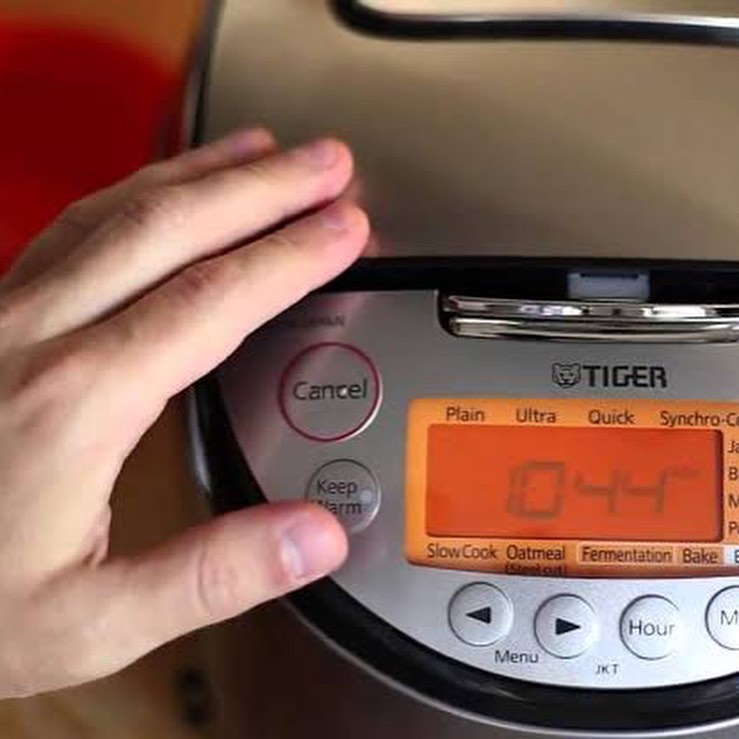 TIGER JKT-S10A 6 Cups Induction Heating Rice Cooker - Made in Japan
